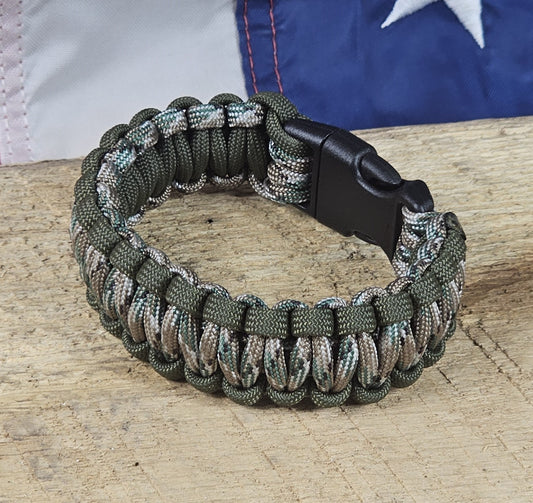 Men's Cobra Weave Paracord Bracelet – Tan/Green Camo - OD Green Trim - Black, Plastic, Buckle