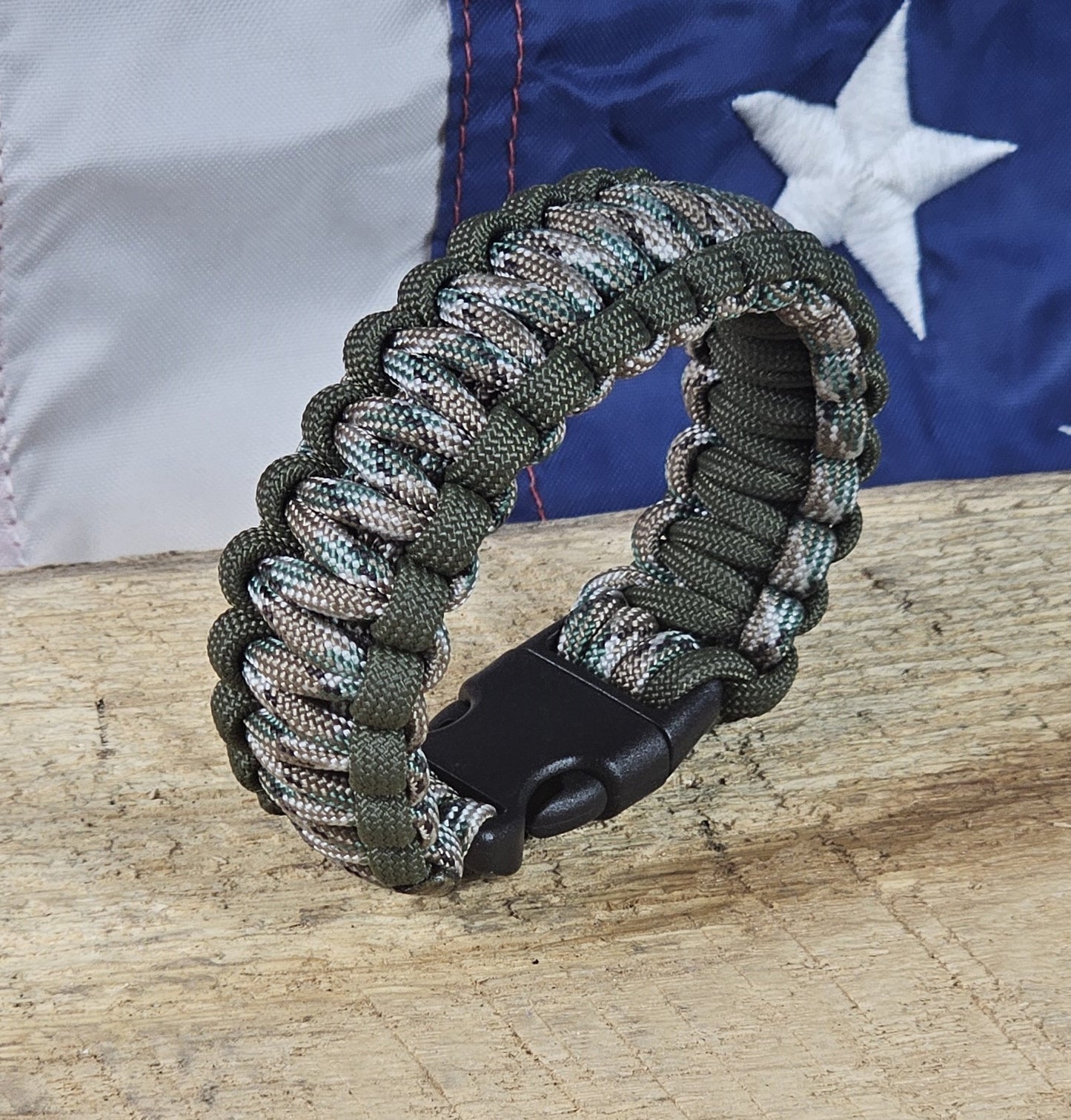 Men's Cobra Weave Paracord Bracelet – Tan/Green Camo - OD Green Trim - Black, Plastic, Buckle