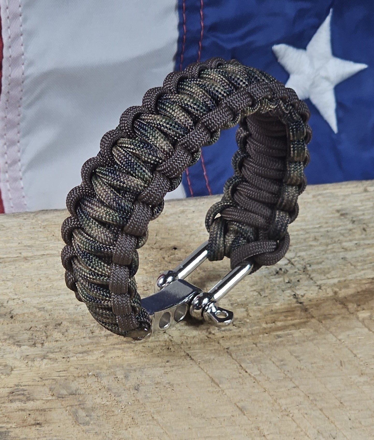 Men's Cobra Weave Paracord Bracelet - Forest Camo Core - Brown Trim - Silver Metal Shackle