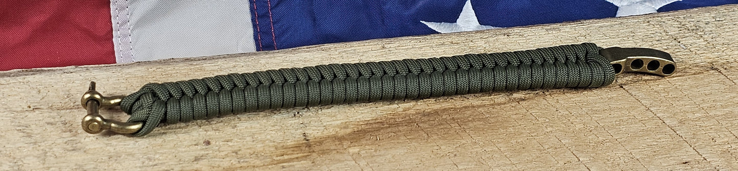 Men's Fishtail Weave Paracord Bracelet - OD Green - Bronze Metal Shackle