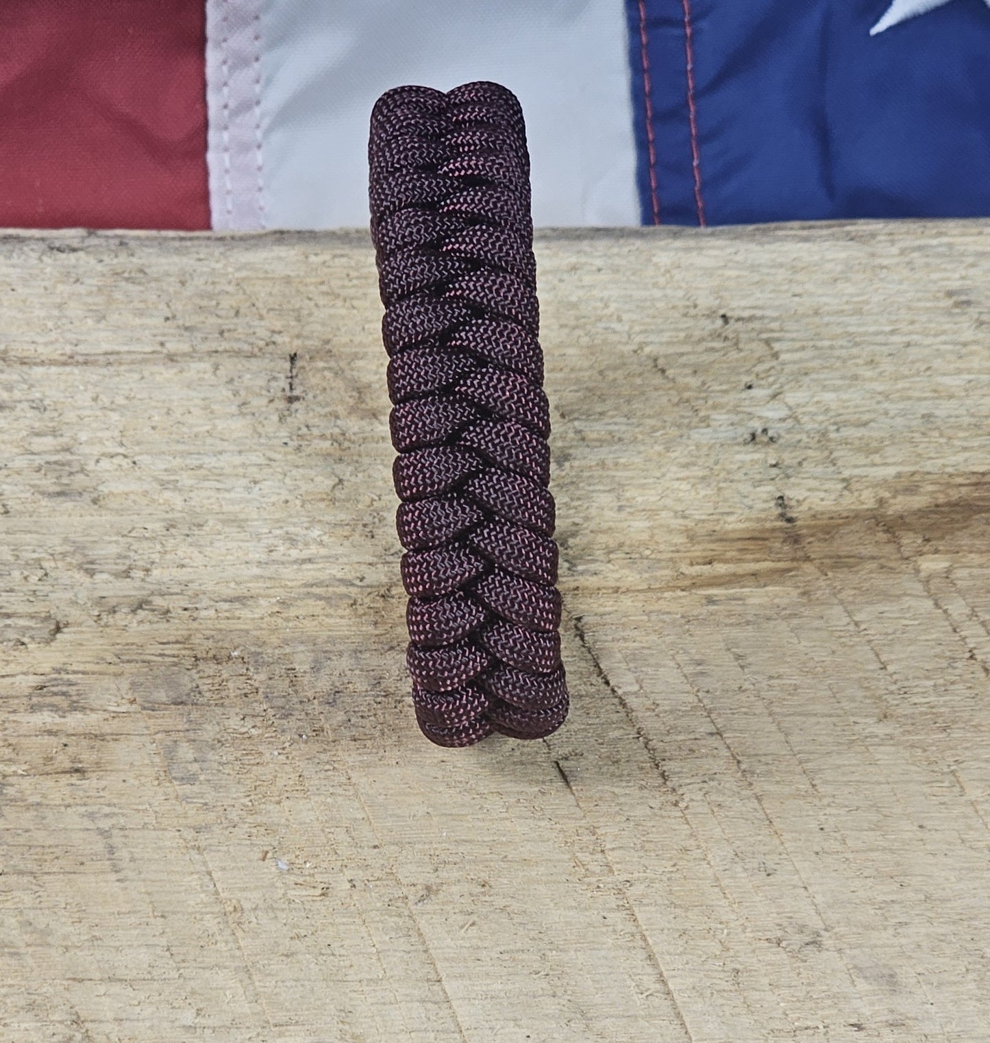 Women's Fishtail Weave Paracord Bracelet – Maroon – Clear Black, Plastic, Buckle