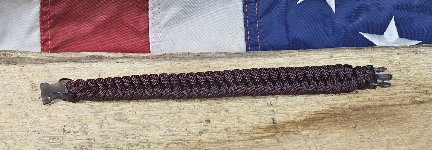 Women's Fishtail Weave Paracord Bracelet – Maroon – Clear Black, Plastic, Buckle